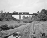 VL 46.02 mit Beiwagen auf der Brücke über den Flötebach bei Vorwohle. (29.07.1961) <i>Foto: Detlev Luckmann</i>