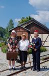 Zu den Gratulanten haben sich auch zwei Damen aus der FDGB-Sommerfrische eingefunden. (16.07.2016) <i>Foto: Andreas Höfig</i>