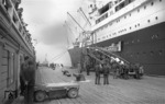 Ankunft des Doppelschrauben-Turbinendampfers "New York" am Pier "Steubenhööft" in Cuxhaven. (05.1937) <i>Foto: Walter Hollnagel</i>