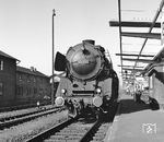 Die in Diensten des BZA Minden stehende 45 010 zu Gast in Bebra. (13.10.1961) <i>Foto: Joachim Claus</i>