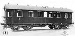 Der C4ü Pr 23 "32014 Frankfurt", bekannt unter der Bezeichnung "Langenschwalbacher", da er als kurzer Personenzugwagen mit Drehgestellen über­wie­gend auf Stre­cken mit en­gen Ra­dien eingesetzt wurde wie auf der ehemaligen Langenschwalbacher Bahn (Aartalbahn) von Wiesbaden aus. (1924) <i>Foto: Slg. Dr. G. Scheingraber</i>