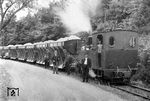 Ein Güterzug mit Grauwacke auf der 1000 mm Schmalspurbahn Marienheide - Engelskirchen bei (Marienheide) Niederwette. (1926) <i>Foto: RVM</i>