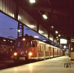 430 116 wartet an Gleis 16 des Dortmunder Hauptbahnhofs auf die Rückfahrt nach Hamm/Westf. (28.04.1975) <i>Foto: Johannes Glöckner</i>