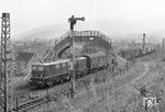 E 41 134 (Bw Offenburg) fährt mit einem Personenzug aus Freiburg kommend in Schallstadt ein. (27.04.1963) <i>Foto: Joachim Claus</i>