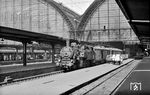74 552 (Bw Frankfurt/M Ost) macht sich als Rangierlok im Frankfurter Hauptbahnhof nützlich. (29.06.1957) <i>Foto: Kurt Eckert</i>