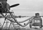 Eine Wärmegerät zum Vorwärmen der Motoren auf dem Flughafen von Wjasma nahe Smolensk. (01.1942) <i>Foto: RVM</i>