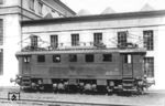 Speziell für die steigungsreiche Strecke von Freilassing nach Berchtesgaden stellte die Reichsbahn insgesamt acht Lokomotiven der Baureihe E 44.5 in Dienst. Anfangs noch als E 44 101 bis 105 bezeichnet, wurden sie 1938 in die Baureihe E 44.5 umgezeichnet. E 44 105 bzw. E 44 505 (ab 1968: 144 505) war von 1933 bis zu ihrer Ausmusterung 1983 in Freilassing stationiert. (1934) <i>Foto: DLA Darmstadt (Maey)</i>