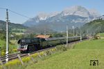 Seit September 1992 ist die ehemalige Reichsbahnlok 01 533 für die Österreichische Gesellschaft für Eisenbahngeschichte (ÖGEG) unterwegs, hier mit einem Sonderzug bei St. Johann in Tirol.  (19.08.2012) <i>Foto: Joachim Schmidt</i>