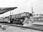 01 520 wurde 1964 aus 01 162 rekonstruiert und präsentiert sich ein Jahr nach dem Umbau im Bahnhof Bebra. (13.06.1965) <i>Foto: Will A. Reed</i>