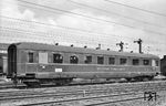 ABC4üwe-Wagen "214002 Kln" in München Hbf. Laut Zuglaufschild lief er als Wagen 65 im "Rheingold-Express" von London über Hoek van Holland nach Merano (Meran).  (1951) <i>Foto: Dr. Scheingraber</i>