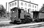 DEBG Lok 70 (Henschel, Baujahr 1926) im Bahnhof Oberschefflenz, dem Ausgangspunkt der Schefflenztalbahn nach Billigheim. (01.07.1961) <i>Foto: Helmut Röth *</i>