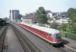 913 603/613 601 beim Zwischenhalt als Nt Braunschweig - Hannover im Bahnhof Peine. (09.09.1975) <i>Foto: Peter Schiffer</i>