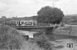 Ein Tw der Linie 22 auf der Indebrücke in Eschweiler. (22.06.1958) <i>Foto: Gerd Wolff</i>