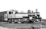 Im Bw Völklingen präsentiert sich "7705 SAAR" (Borsig, Indienststellung am 14.09.1909) dem Fotografen. Die Lok wurde bei der Reichsbahn als 74 1305 eingeordnet und war noch bis 1958 zuletzt beim Bw Karlsruhe im Einsatz.  (15.08.1932) <i>Foto: DLA Darmstadt (Maey)</i>