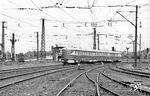 SVT 137 278 (ein 3-teiliger Zug der Bauart "Köln") fährt als Ext "Karlex" in Leipzig Hbf ein. Der "Karlex" war ein durch die Deutsche Reichsbahn von 1959 bis 1994 betriebener internationaler Schnellzug zwischen Berlin und Karlovy Vary (Karlsbad). (13.06.1969) <i>Foto: Joachim Claus</i>