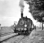 DEBG Lok 70 (Henschel, Baujahr 1926) im Bahnhof Oberschefflenz, dem Ausgangspunkt der Schefflenztalbahn nach Billigheim.  (03.06.1960) <i>Foto: Detlev Luckmann</i>