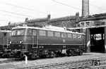 Die ab 1957 gebaute Baureihe E 40 war mit 879 Exemplaren nicht nur eine der meist gebauten, sondern auch die erfolgreichste Einheits-Elektrolok der DB für den Güterverkehr. Sie trug lange Zeit die Hauptlast des Güterzugverkehrs, einige sind derzeit noch bei privaten Eisenbahn-Gesellschaften im Einsatz. (1959) <i>Foto: Robin Fell</i>