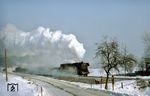 Durch das winterliche Saaletal bei Orlamünde dampft 44 0698 mit ihrem Güterzug Saalfeld entgegen. (04.01.1979) <i>Foto: Wolfgang Bügel</i>