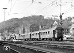052 845 verlässt mit einem Personenzug den Bahnhof Dillenburg. (12.05.1969) <i>Foto: Joachim Claus</i>