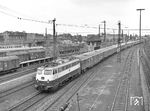 112 268 fährt mit einem Schnellzug in Aschaffenburg Hbf ein.  (17.05.1969) <i>Foto: Joachim Claus</i>