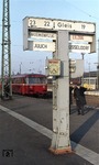 Alter Zugzielanzeiger mit einem 795 im Bahnhof Düren. (22.03.1976) <i>Foto: Peter Schiffer</i>