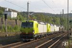 193 556 (Alpha Train) mit 193 557 (Alpha Train), VLL400-22239 (SIEMENS AG), X4E-655 (MRCE) und X4E-656 (MRCE) als DbZ 24985 von München-Allach auf dem Weg zur Abnahme in Hagen Hbf in Wuppertal-Steinbeck. (06.05.2017) <i>Foto: Wolfgang Bügel</i>
