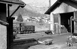 Blick in die Betriebsanlagen der Zugförderstelle Jenbach der Zillertalbahn mit Lok D6, einer Heeresfeldbahnlok aus dem Jahr 1943. (01.03.1959) <i>Foto: Gerd Wolff</i>