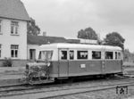 WZTE Triebwagen 146 (ex SK 2) als Personenzug (mit Fahrradbeförderung) nach Wilstedt in Zeven Süd. (03.09.1960) <i>Foto: Detlev Luckmann</i>