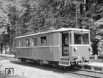 Und die rechte Seite des heute noch als Museumsfahrzeug im Einsatz befindlichen Triebwagen 1 der Hoyaer Eisenbahn-Gesellschaft (HEG) aus dem Jahr 1937 in Eystrup. (13.09.1960) <i>Foto: Detlev Luckmann</i>