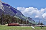 BLS Ae 6/8 207 mit einem Güterzug auf der Lötschberg-Bergstrecke bei Kandersteg. (25.06.1991) <i>Foto: Peter Schiffer</i>