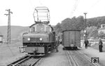 Zugkreuzung in Busenbach. (11.06.1959) <i>Foto: Gerd Wolff</i>