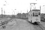 Tw 16 (Herbrand, Baujahr 1913) im Übergabebahnhof Düren, der neben Lok- und Wagenschuppen auch zwei Rollwagengruben besaß. (24.04.1960) <i>Foto: Gerd Wolff</i>