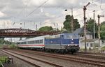 181 201 mit PbZ 2471 nach Frankfurt bei der Einfahrt in den Bahnhof Düsseldorf-Rath. (22.07.2017) <i>Foto: Wolfgang Bügel</i>