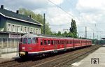 Abschied vom ET 430 im Ruhrgebiet: Der letzte Zug nach Soest im Bahnhof Holzwickede. (02.06.1984) <i>Foto: Wolfgang Bügel</i>