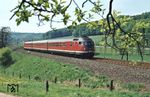 Ein 613 als E 3549 auf dem Weg nach Braunschweig bei Orxhausen. (19.05.1979) <i>Foto: Prof. Dr. Willi Hager</i>