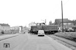 Lok DL 1 rangiert in Birkesdorf. (14.05.1960) <i>Foto: Gerd Wolff</i>