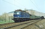 Und der gleiche Zug (N 5891) mit 118 020 auf der Tauberbrücke hinter Gerlachsheim. (14.04.1979) <i>Foto: Prof. Dr. Willi Hager</i>