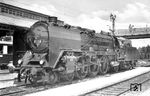01 146 auf der Ausstellung "100 Jahre Deutsche Eisenbahn" in Nürnberg. Sie wurde dort für Führerstandsmitfahrten genutzt. (05.08.1935) <i>Foto: RVM</i>