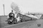 56 1024, eine bayr. G4/5H, (Maffei, Baujahr 1918) mit Güterzug 6828 bei Forchheim. Die Lok schied bereits am 18.10.1933 aus dem Dienst aus. (23.02.1930) <i>Foto: Dr. Joachim Feißel</i>