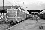 Die 3 Monate alte E 41 030 (Bw Stuttgart-Rosenstein) vor P 1174 in Ludwigsburg. (12.05.1957) <i>Foto: Helmut Röth *</i>