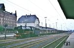 Wohl für eine Füllleistung wurde die Kaiserslauterner 23 007 verwendet, um einen Güterzug von Bingen nach Bingerbrück zu bringen. (10.07.1966) <i>Foto: Robin Fell</i>