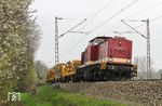 204 347 der Muldental-Eisenbahnverkehrsgesellschaft (Glauchau) mit DGV 92355 (Hagen Hbf - Bad Münster a.St.) bei Haan-Ellscheid. (13.04.2018) <i>Foto: Joachim Bügel</i>