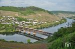 103 113 mit TEE 91345 aus Koblenz auf der Moselbrücke in Bullay. (29.04.2018) <i>Foto: Joachim Schmidt</i>