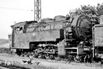 95 6676 der sog. "Tierklasse" der Halberstadt-Blankenburger Eisenbahn (HBE) gehörte zu insgesamt vier Tenderlokomotiven, die die Namen MAMMUT, WISENT, BÜFFEL und ELCH erhielten. Nach der Übernahme der HBE durch die Deutsche Reichsbahn 1949 erhielten die Lokomotiven die Betriebsnummern 95 6676 bis 95 6679. 95 6676 (MAMMUT), hier abgestellt in Blankenburg, blieb erhalten.  (30.06.1966) <i>Foto: Will A. Reed</i>