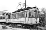 Der 1925 bei MAN gebaute Tw 104 wartet in Gera mit dem 1928 baugleichen Tw 111 auf die Verschrottung.  (26.06.1966) <i>Foto: Will A. Reed</i>