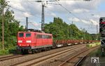 151 036 mit Schienennachschub für Duisburg-Wedau vor GM 42599 aus Genk/Belgien in Hilden. (02.06.2018) <i>Foto: Joachim Bügel</i>