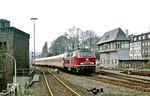 215 031 (Bw Krefeld) mit Lr 36436 auf der Rheinischen Strecke in Wuppertal-Wichlinghausen. (05.05.1985) <i>Foto: Joachim Bügel</i>