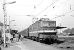 211 079 trifft mit P 8723 (Leipzig - Königstein) in Pirna ein. (14.05.1979) <i>Foto: Hans-Joachim Simon (Archiv Ludger Kenning)</i>