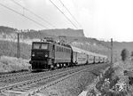 242 162 wird mit P 8752 (Schöna - Dresden Hbf) gleich den Bahnhof Rathen erreichen. (02.06.1978) <i>Foto: Hans-Joachim Simon (Archiv Ludger Kenning)</i>