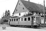 Der 1921 nachgelieferte CFe 4/4 Nr. 6 der Strassenbahn Schaffhausen–Schleitheim (StSS) in Siblingen, wo sich auch das Depot der StSS befand. (01.06.1962) <i>Foto: Gerd Wolff</i>
